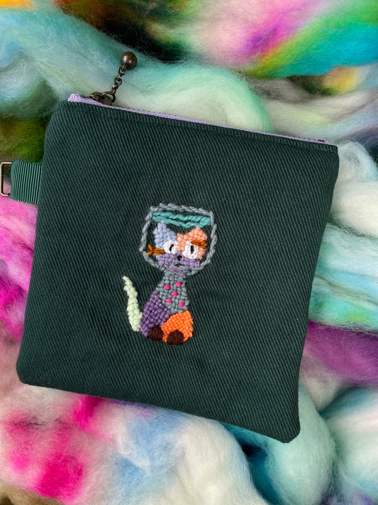 Minou and the Goldfish