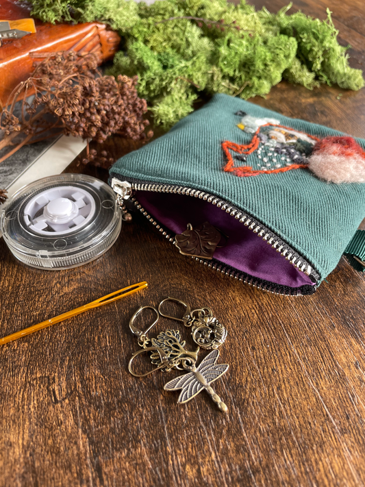 George & Max Winter Time Green Zipper Pouch