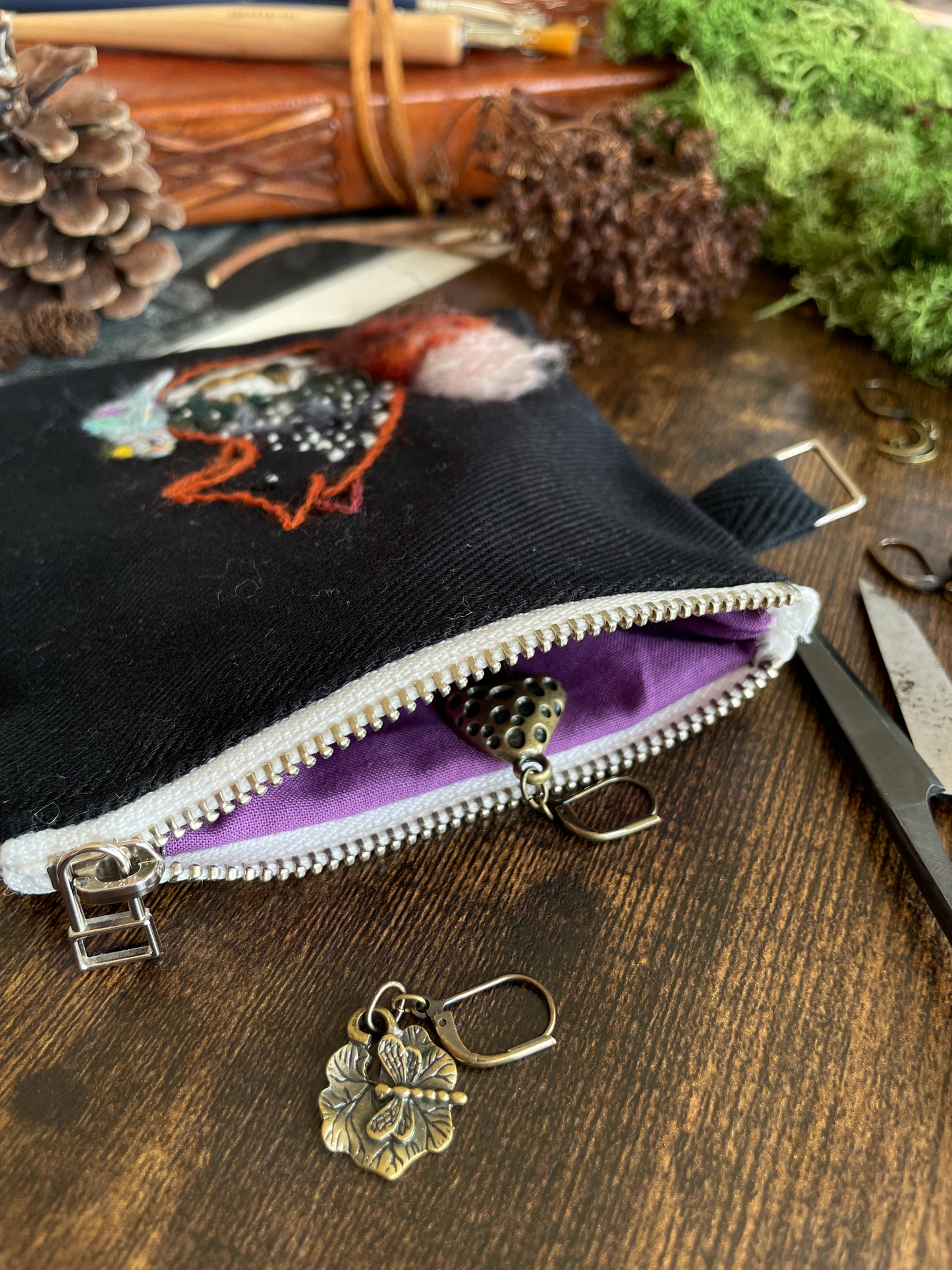 George & Max Winter Scene Black Zipper Pouch