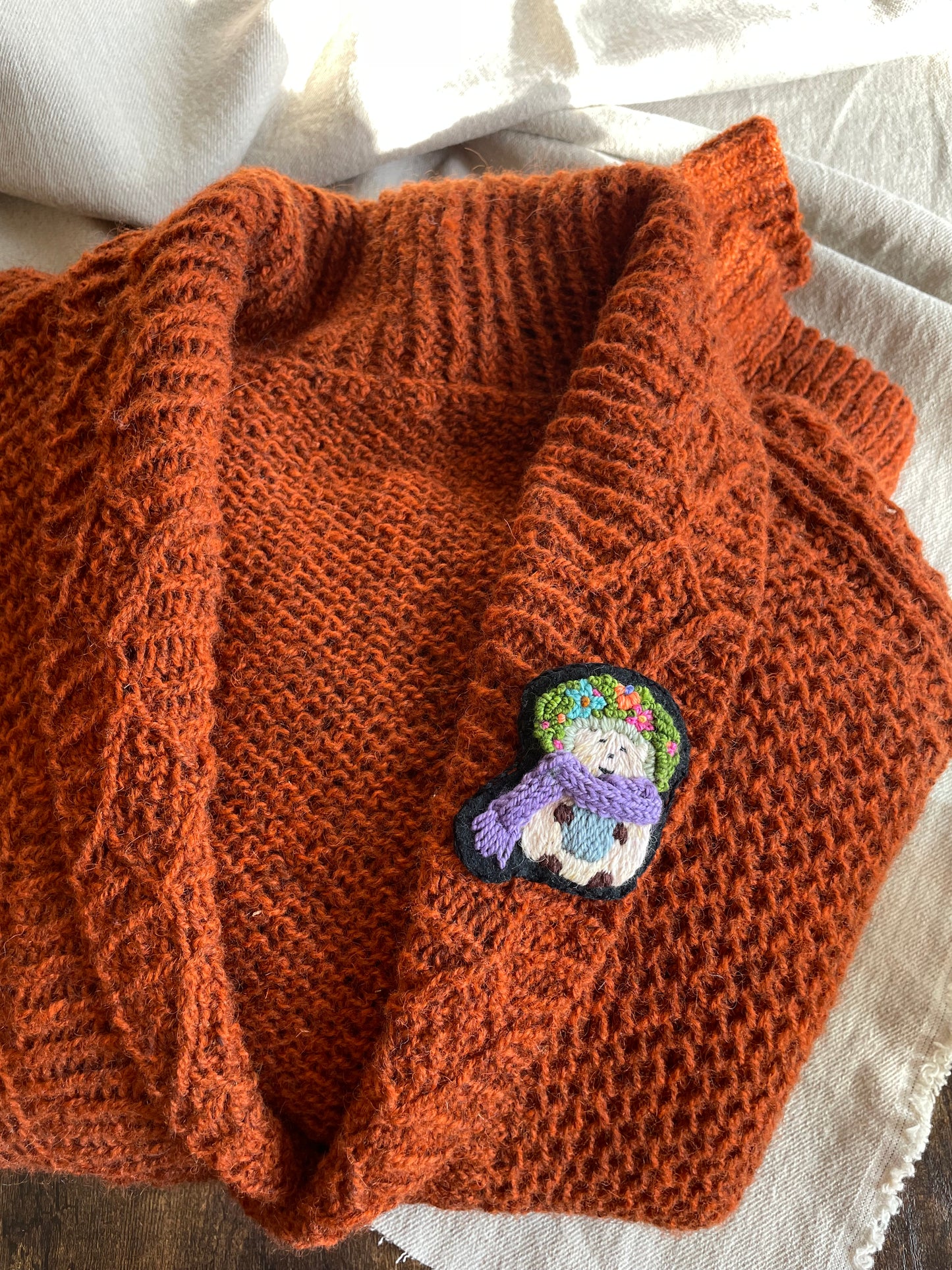 Felix, the hamster, felt brooch