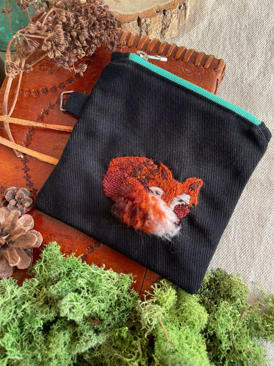 Max, the fox, sleeping black zipper pouch