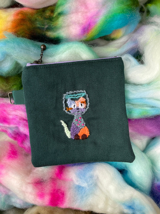 Minou and the Goldfish