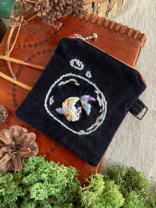 Bubble fish zipper pouch