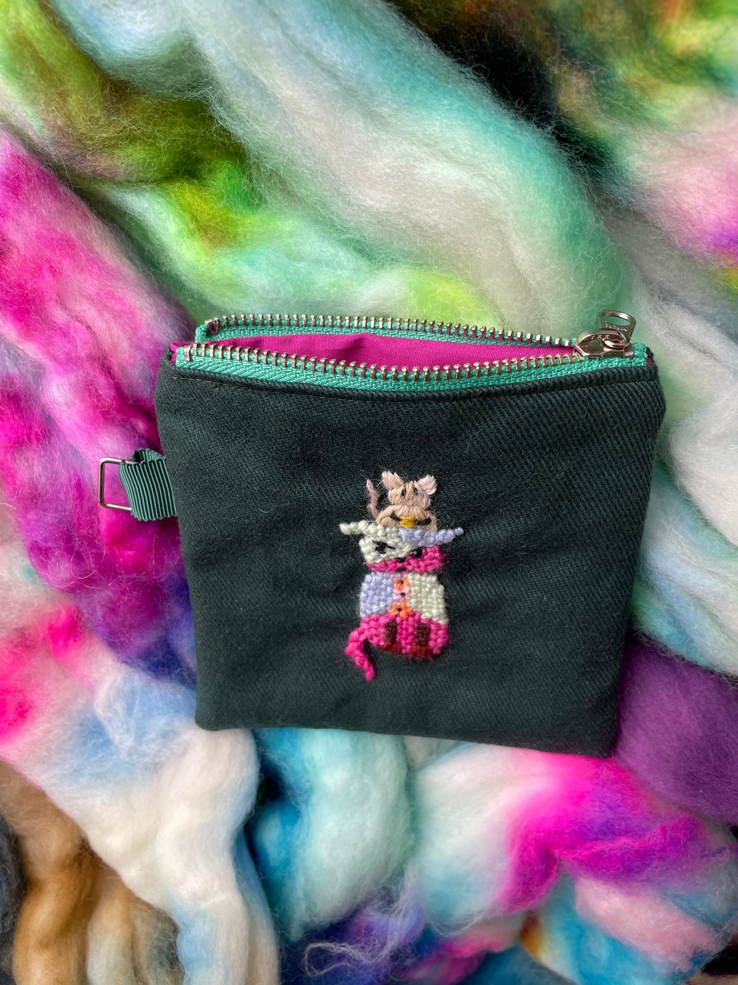 Minou and the cheese thief