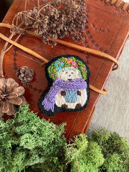 Felix, the hamster, felt brooch