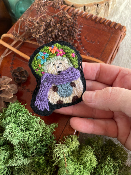 Felix, the hamster, felt brooch