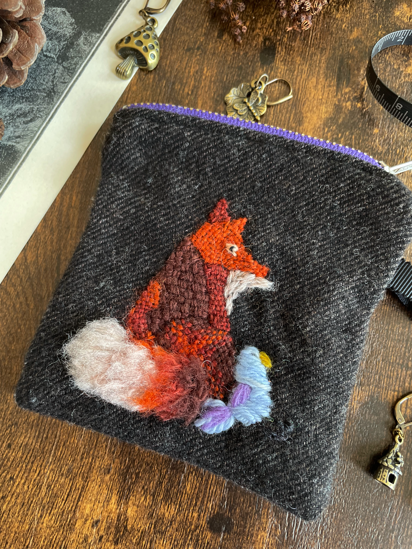 George & Max Brown Zipper Pouch